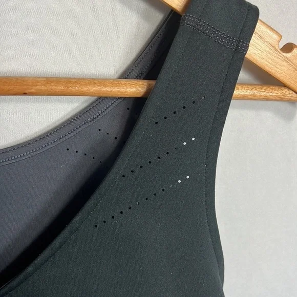 Title Nine Mad Dash Reversible Tank Top Black size S NWT - Picture 4 of 11